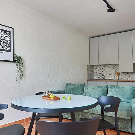 On Kyryla & Mefodia * Mukacheve